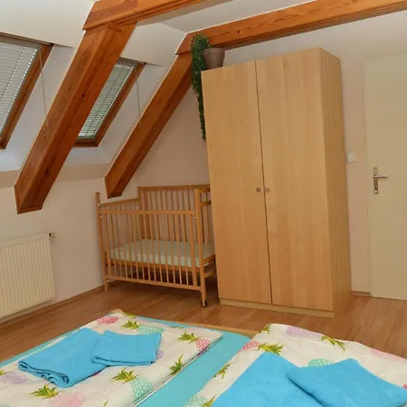 A Restaurace Pintovka Guest house